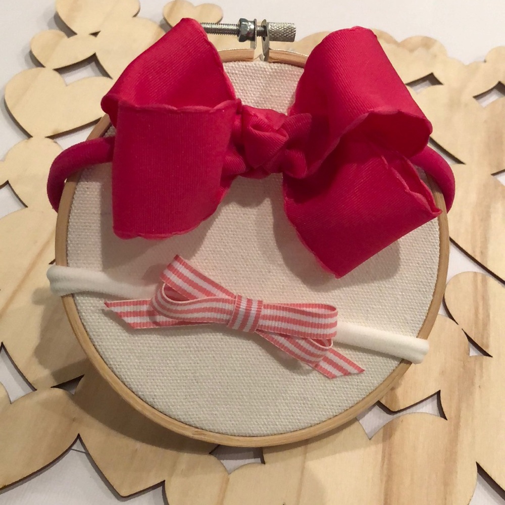 NWT 2 Infant Girl Bows on Nylon Headbands 🎀